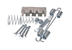 Zubehörsatz Feststellbremsbacken Hinterachse für LAND ROVER DISCOVERY III VAN